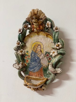 Acquasantiera Madonna con Bambino