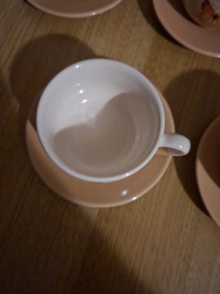 Juego de 5 tazas de cerámica con mariposas