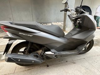 Honda PCX 125 | SOLO 6.741 km | Impecable | 2017