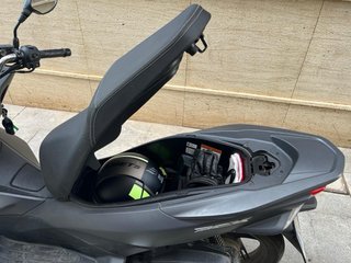 Honda PCX 125 | SOLO 6.741 km | Impecable | 2017