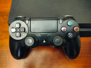 PS4 Slim 1TB + Controller Originale + GTA V