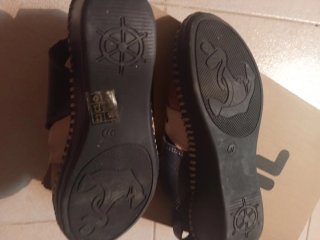 Sandalias de piel verano azul y marrón