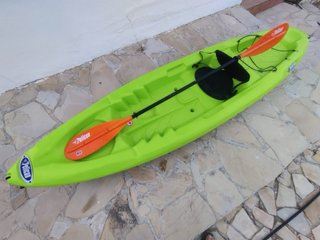 Piragua/Kayak Verde con Remo Pelican