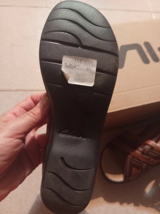 Sandalias Clarks Piel Verano Mujer Beige/Marrón