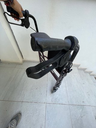 Andador Ortopédico Plegable con Asiento