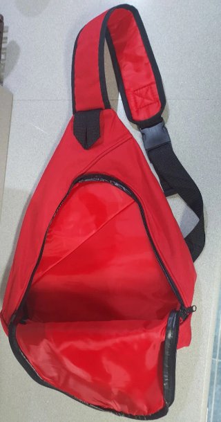 Mochila Roja con Malla Negra