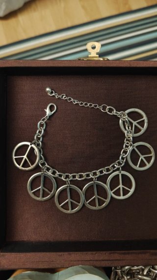 Pulsera con Símbolos de Paz