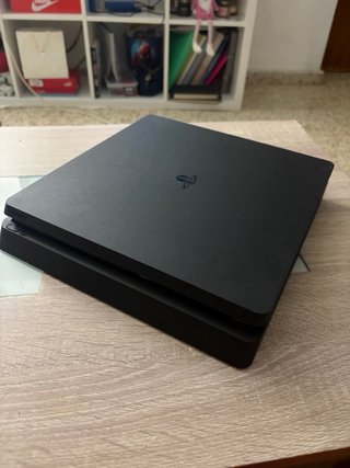 PS4 (PlayStation 4) 1TB Negra