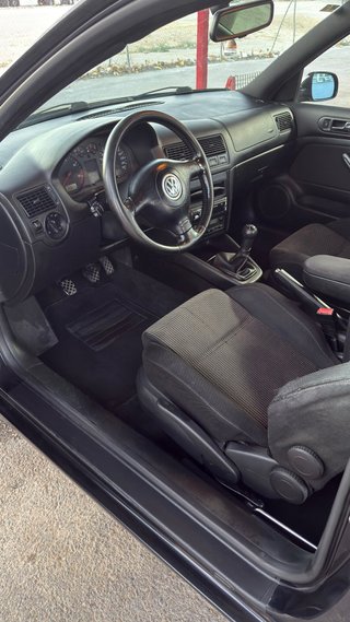 Volkswagen Golf 2003
