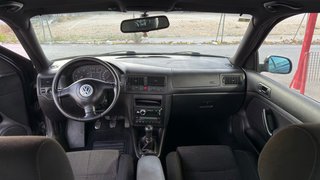 Volkswagen Golf 2003