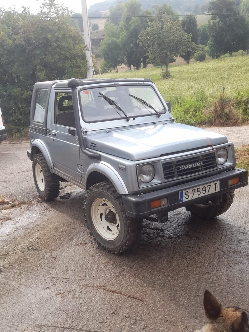 Se vende Suzuki Samurai. - foto 1
