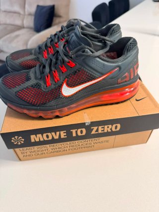 Nike Air Max 2013 gris y rojo