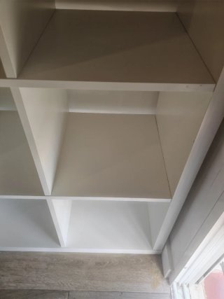 Estantería modular blanca de madera