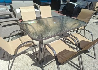 Mesa Comedor Cristal y 6 Sillas Exterior