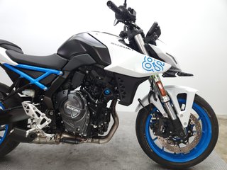 SUZUKI GSX-8S 2024 7556 kms.