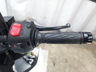 SUZUKI GSX-8S 2024 7556 kms.