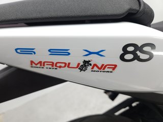 SUZUKI GSX-8S 2024 7556 kms.