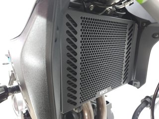 SUZUKI GSX-8S 2024 7556 kms.