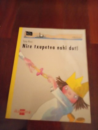 5 liburu ezberdinak. Edo nahi dituzun aukeratu.