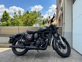 Royal Enfield Classic 350 Negra
