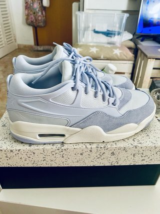 Zapatillas Nike Air Jordan Grises y Blancas