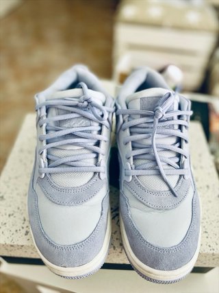 Zapatillas Nike Air Jordan Grises y Blancas