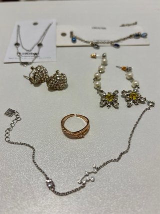 Lote Joyería: Pulseras y Pendientes 2€