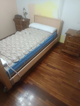 Cama articulada con compresor de aire