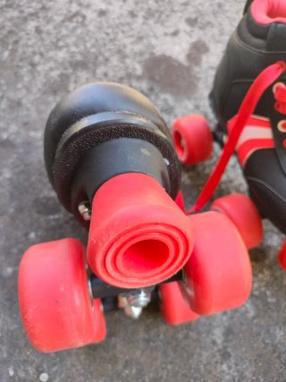 Patines Quad Infantiles Negros y Rojos
