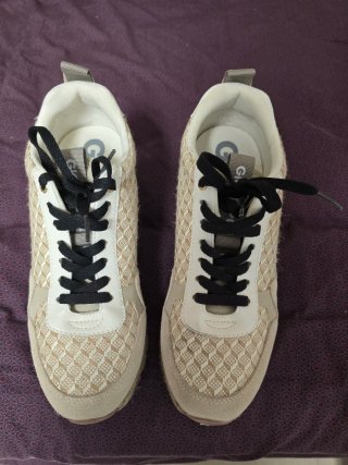 Zapatillas GIOSEPO Beige y Blanco
