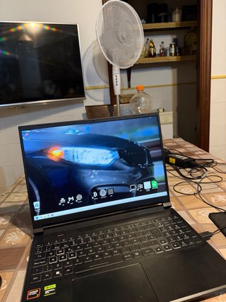 Portátil Acer Nitro V 16S AI 16 AMD Ryzen 7