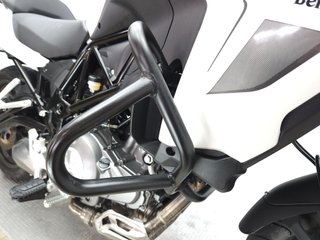 BENELLI TRK 502 2017 9578 kms.
