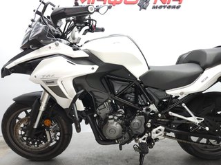 BENELLI TRK 502 2017 9578 kms.