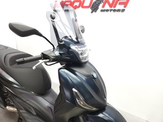 PIAGGIO BEVERLY 300 HPE 2022 10734 kms.