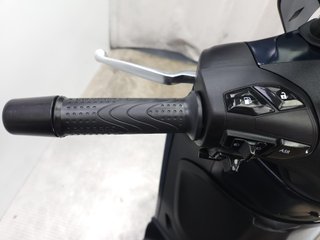 PIAGGIO BEVERLY 300 HPE 2022 10734 kms.