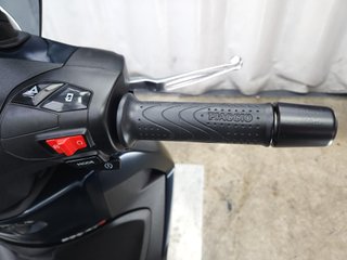 PIAGGIO BEVERLY 300 HPE 2022 10734 kms.