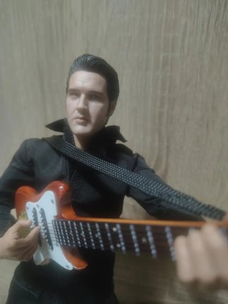 Figura Elvis Presley 1/6 Articulada
