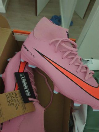 Botas de fútbol Nike Air Zoom rosas