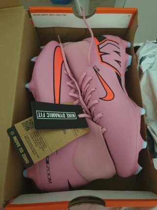 Botas de fútbol Nike Air Zoom rosas