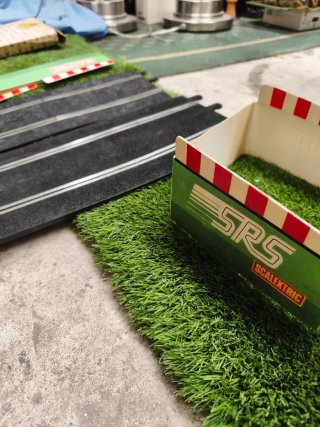 Lote Pistas y Caja Puente Scalextric SRS