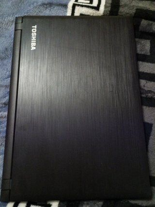Ordenador portátil Toshiba Satellite negro