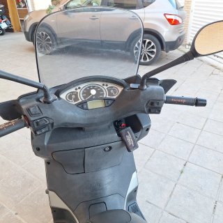 Yamaha Xmax 250 Negra