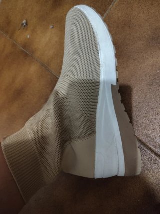 Zapatilla plataforma beige talla 36
