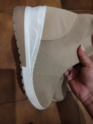 Zapatilla plataforma beige talla 36