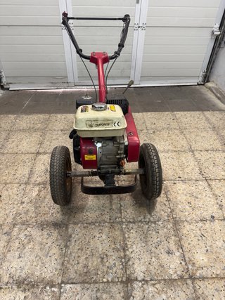 Motocultor con motor Honda