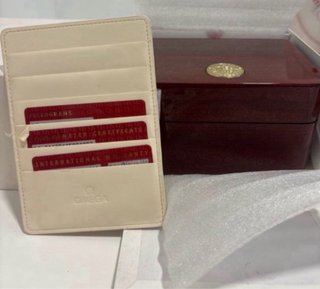 Caja original Omega Speedmaster.