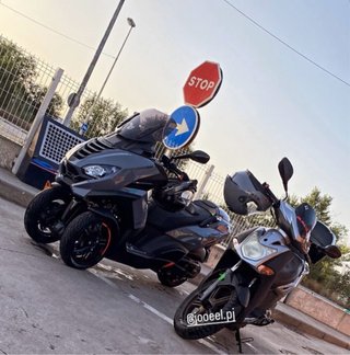 Peugeot Metropolis Trike Negro/Gris