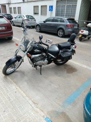 Suzuki Intruder 250cc Negra