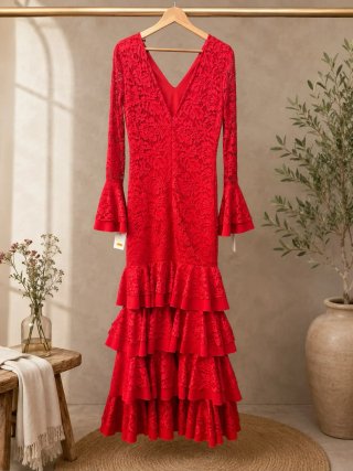 Traje de flamenca rojo con volantes