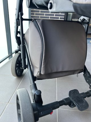 Carrito de bebé marca Anex